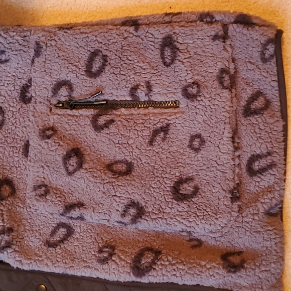 Maurices size 2X faux fur animal print vest - Picture 7 of 10